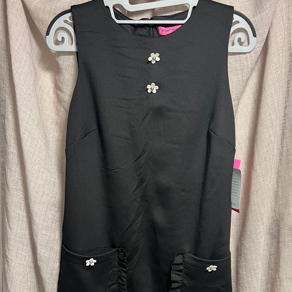 Betsey Johnson - Flower button detail  with ruffle pockets Dress - Black